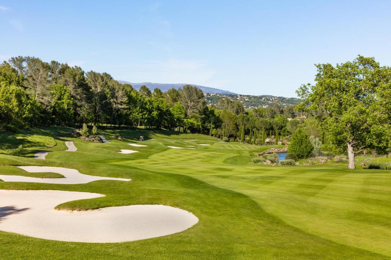 Terre Blanche Hotel Spa Golf Resort Tourrettes Exterior foto